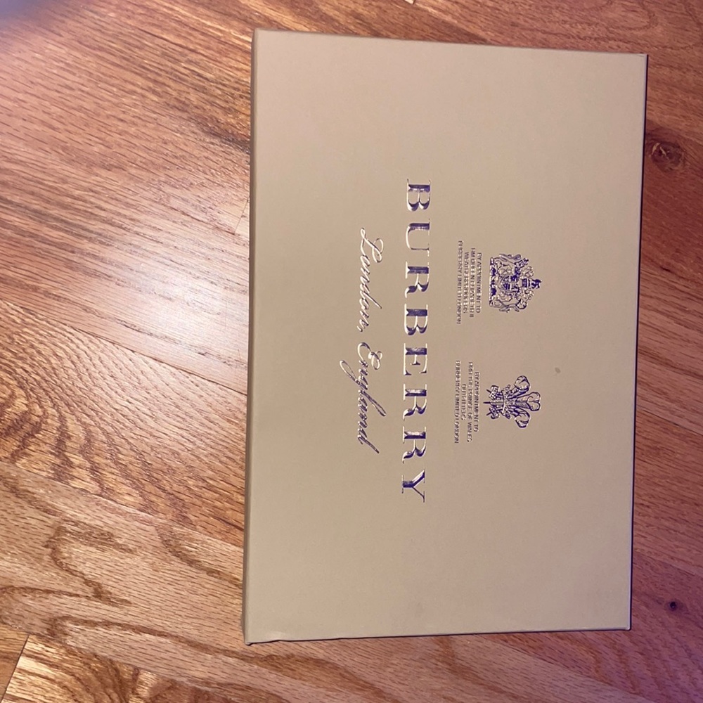 Burberry box